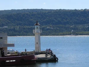 East Breakwater Spur Light
