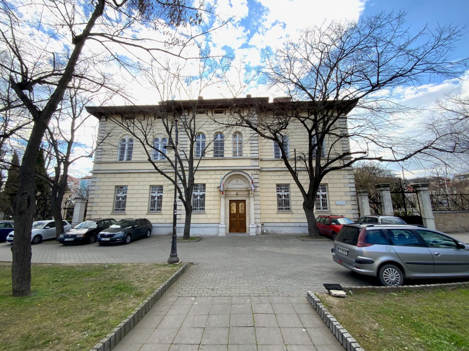 6 Holy Municpol